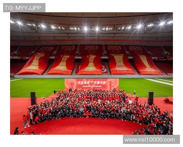 上海足球队荣登足球节奏排行榜首位引领全国足球新风潮 上海足球队荣登足球节奏排行榜首位引领全国足球新风潮